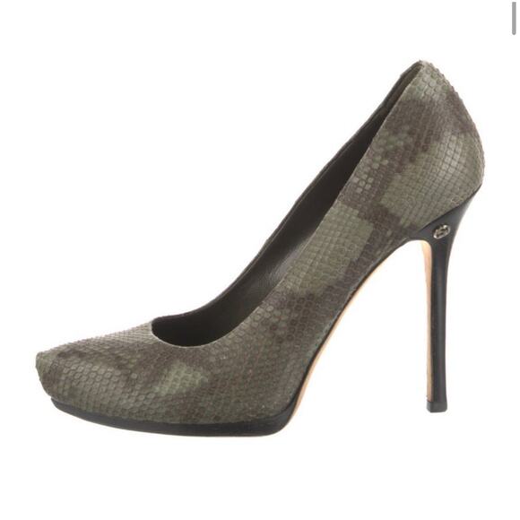 AUTH GUCCI Green Python Snakeskin Platform Pump Stiletto Heels Size IT 39/US 9 - Picture 1 of 5